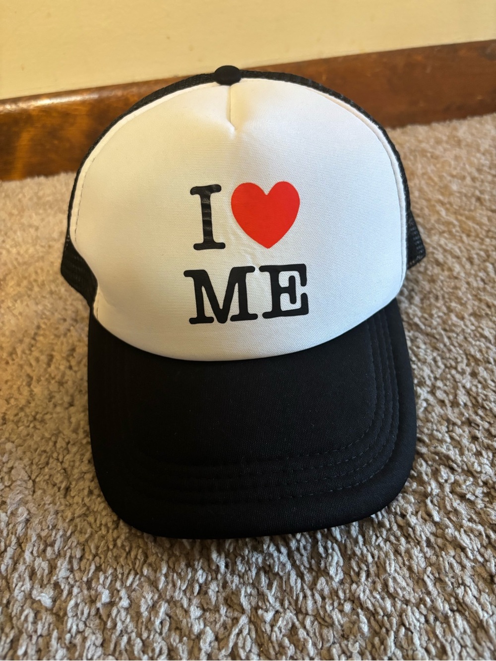 'I ❤️ ME' Black and White Trucker Hat